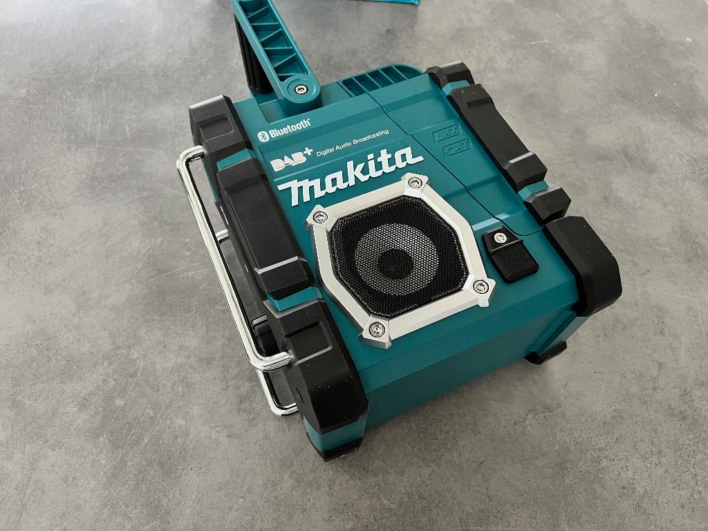 Makita DMR112 18V Accu Bouwradio DAB+ Bluetooth LXT CXT, Ophalen of Verzenden, Nieuw, Radio