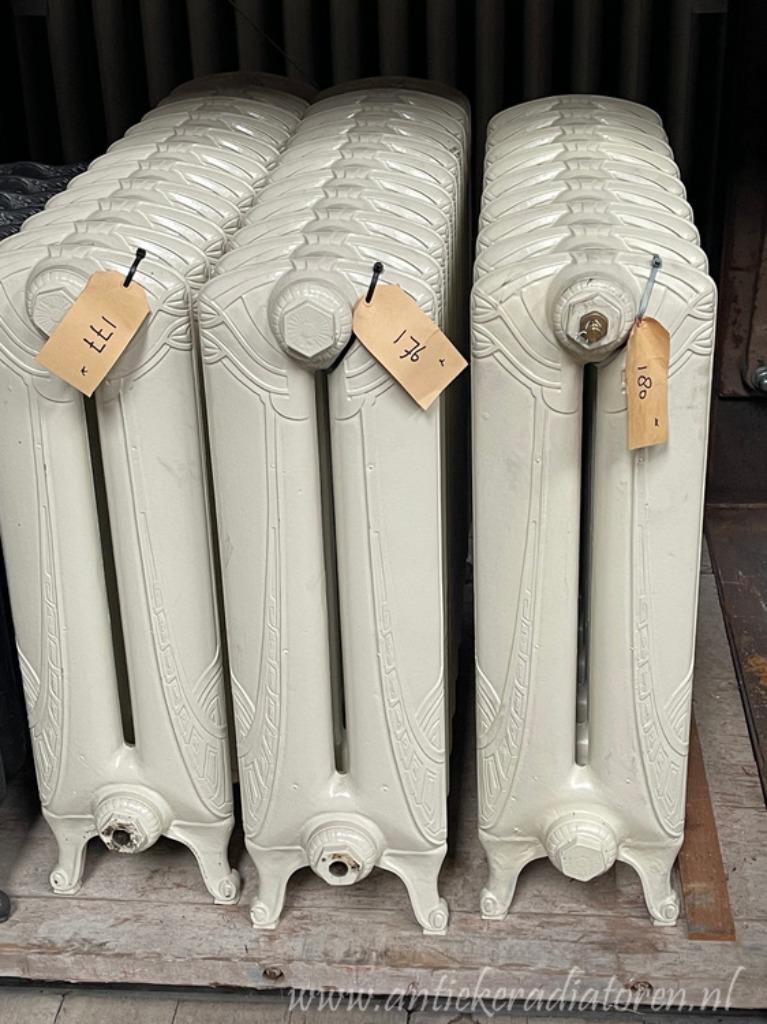 Gietijzeren radiatoren, Doe-het-zelf en Bouw, Verwarming en Radiatoren, Ophalen, Radiator, 60 tot 150 cm, 80 cm of meer