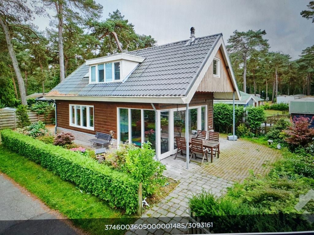 Chalet jaarrond te bewonen in  Lommel