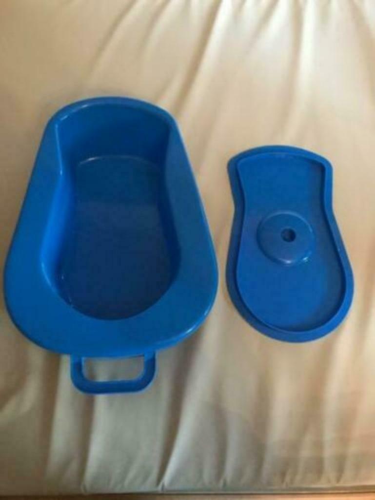 Bedpan, Ophalen