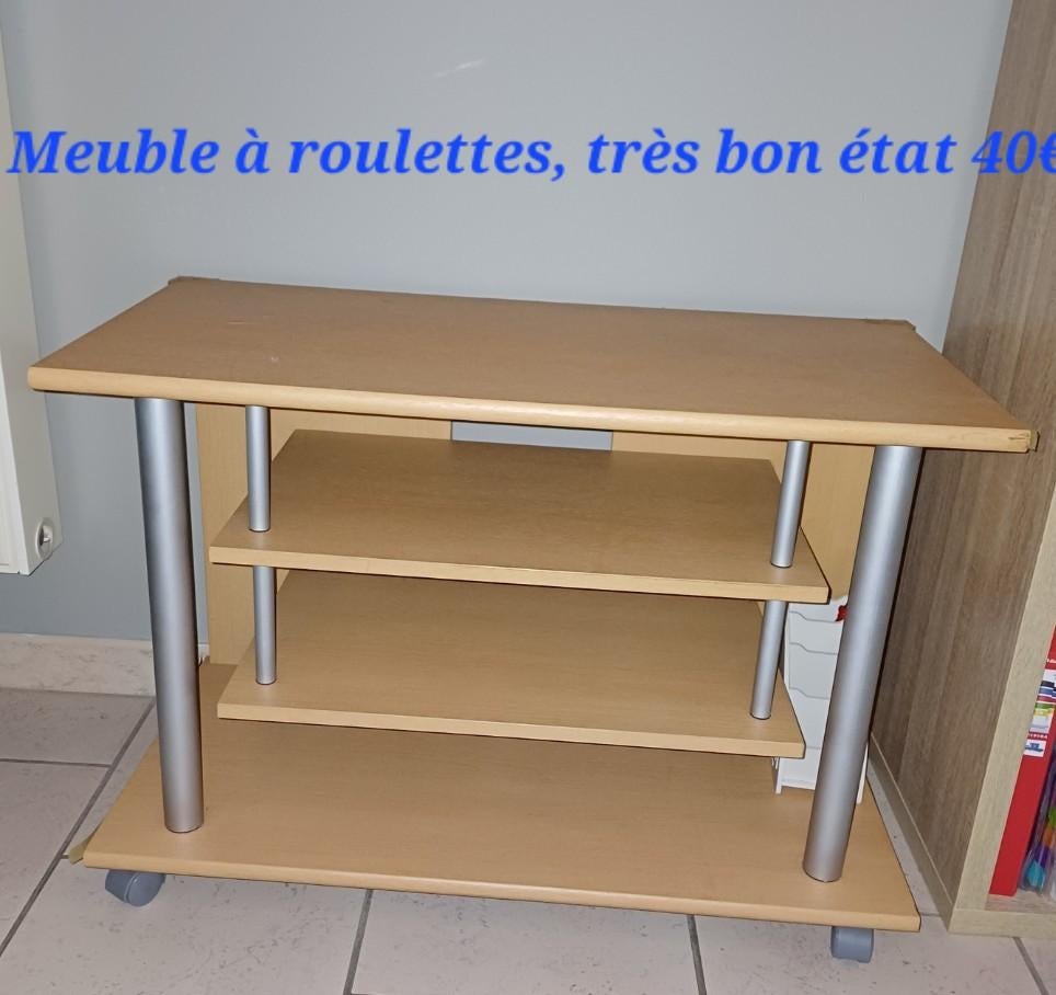 Tv-meubel met wielen, Huis en Inrichting, Ophalen, Zo goed als nieuw