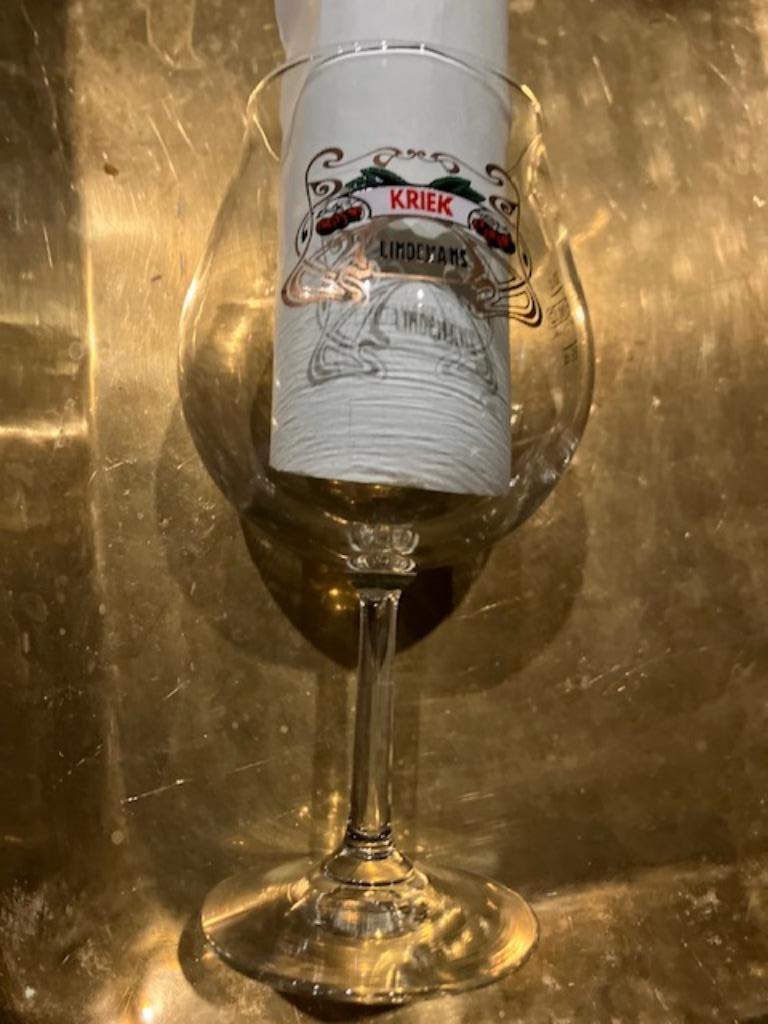 GLAS KRIEK LINDEMANS 25 CL H : 20 CM, Verzamelen, Glas en Drinkglazen, Ophalen of Verzenden, Zo goed als nieuw, Bierglas
