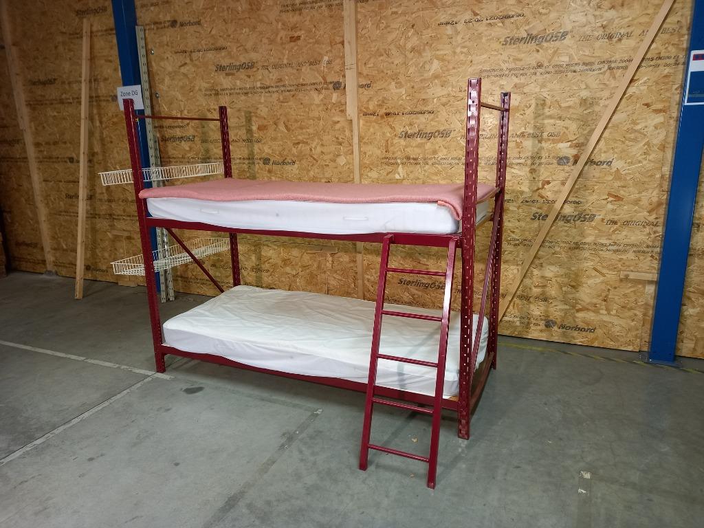 DESIGN STAPELBED, Huis en Inrichting, Ophalen, 90 cm, 210 cm, 160 tot 180 cm