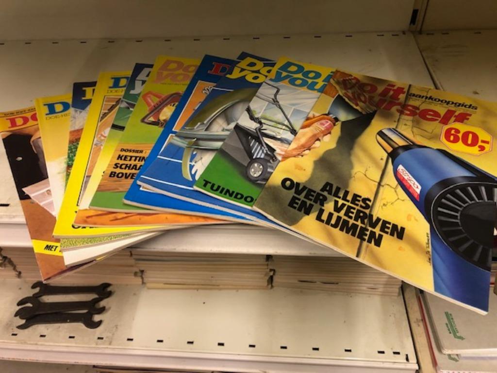 dobbit magazines jaren 80, Ophalen of Verzenden, Gelezen