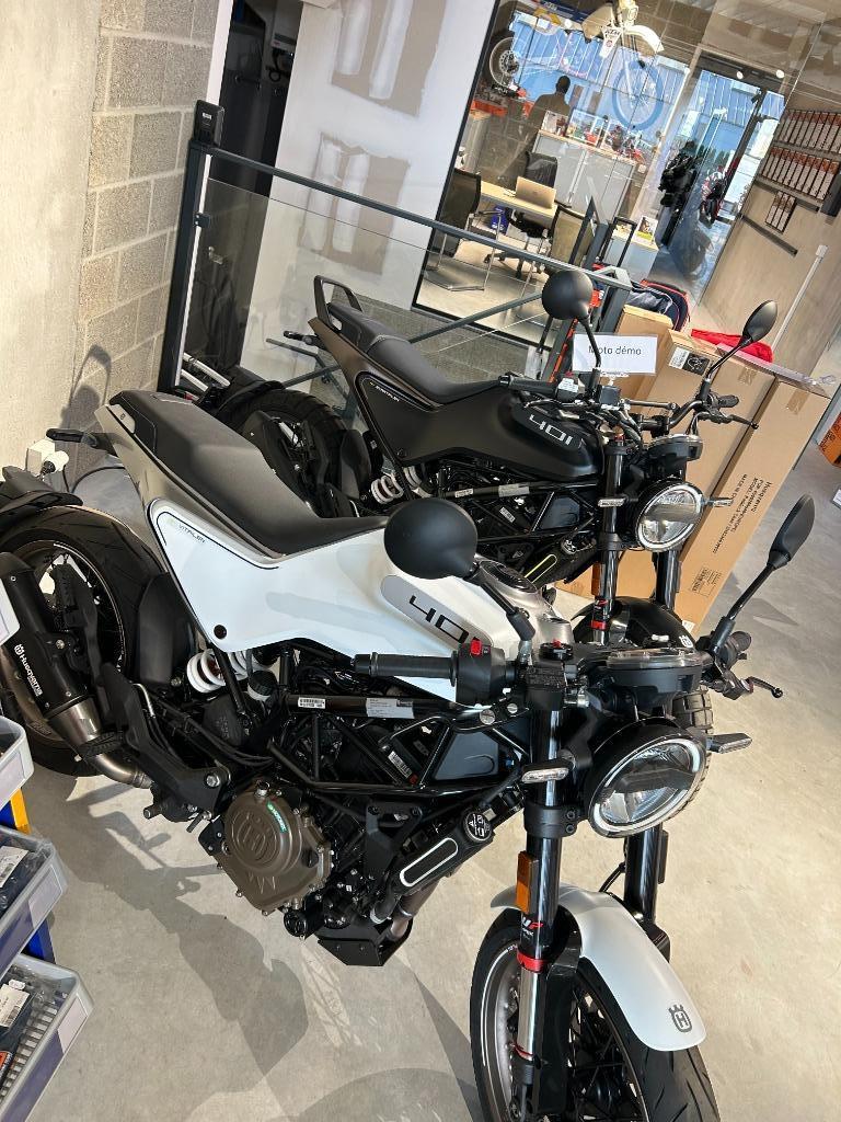 HUSQVARNA 401 2023 neuve