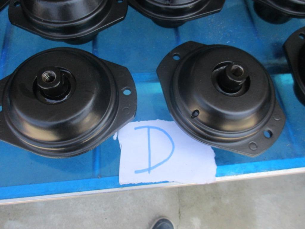 Supports moteur pour Ferrari 208, 308, 328, Mondial, Autos : Pièces & Accessoires, Enlèvement ou Envoi, Utilisé, Ferrari