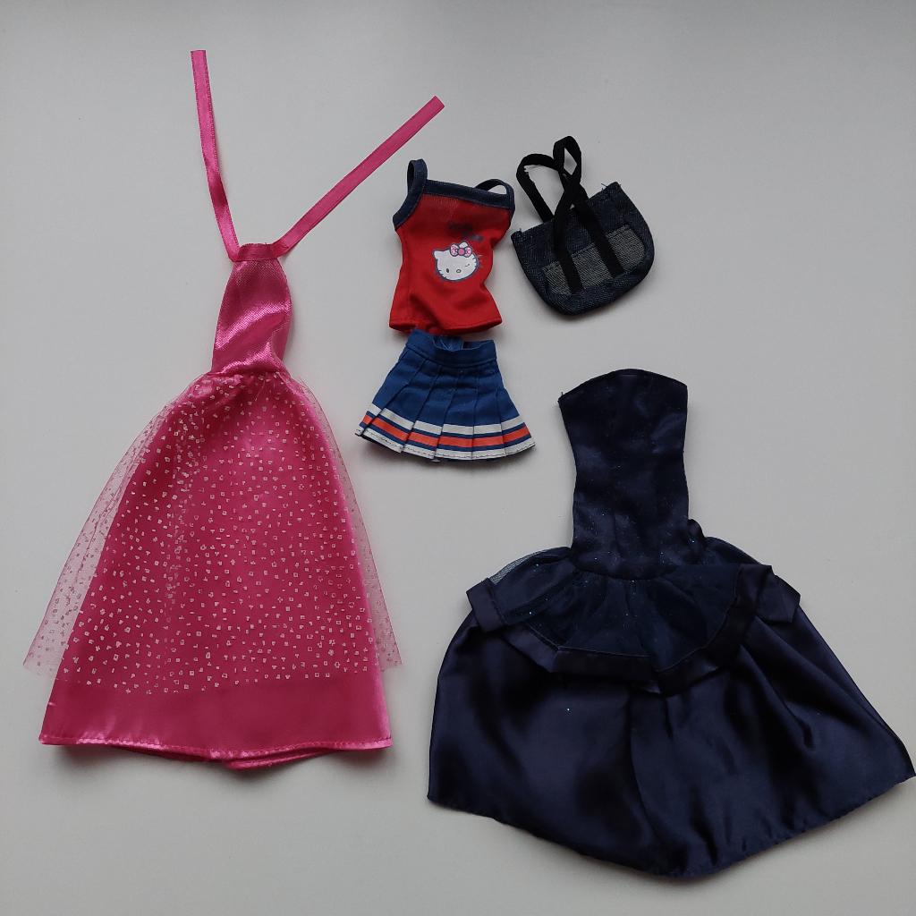 Barbie kledij LOT 3, Kinderen en Baby's, Speelgoed | Poppen, Zo goed als nieuw, Barbie, Ophalen of Verzenden