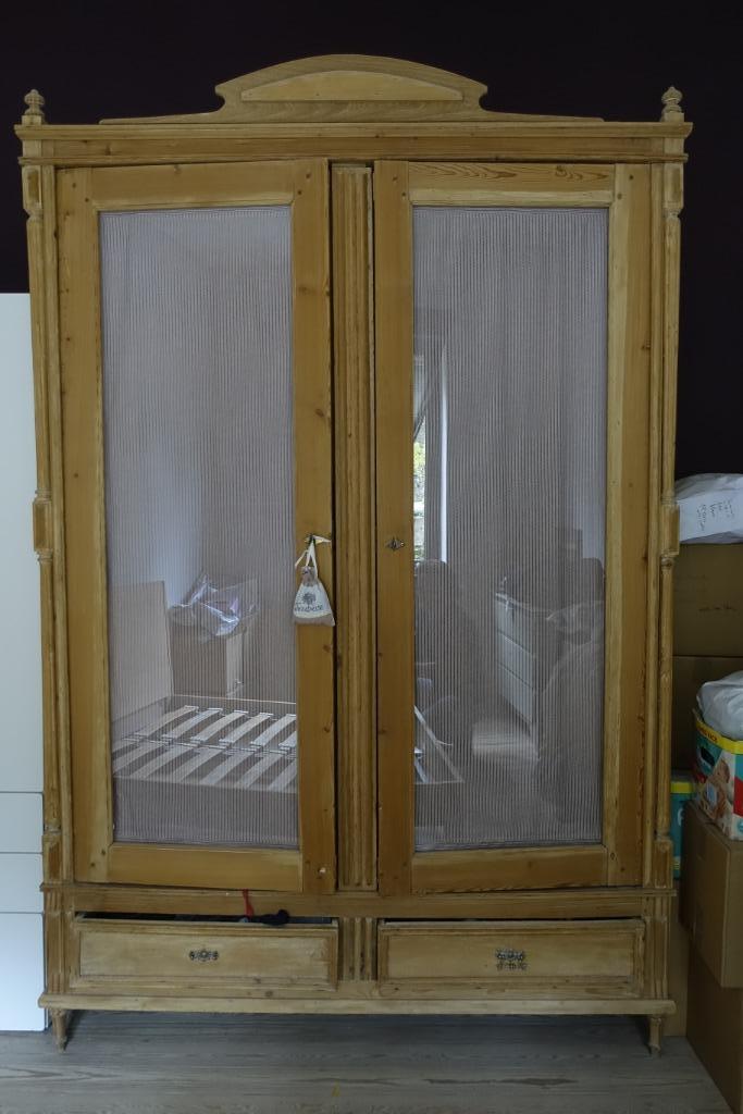 Vitrine ou garde robe en pitch pin, 150 à 200 cm, Enlèvement, Utilisé, 200 cm ou plus