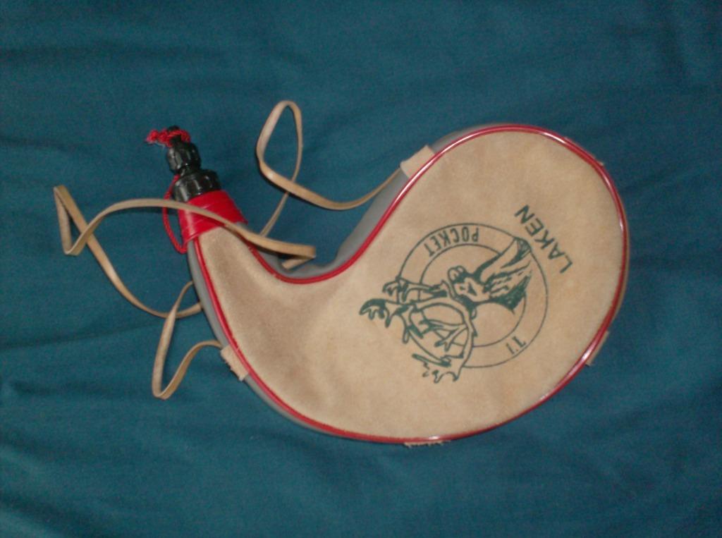 Drinkbus leder., Ophalen, Zo goed als nieuw