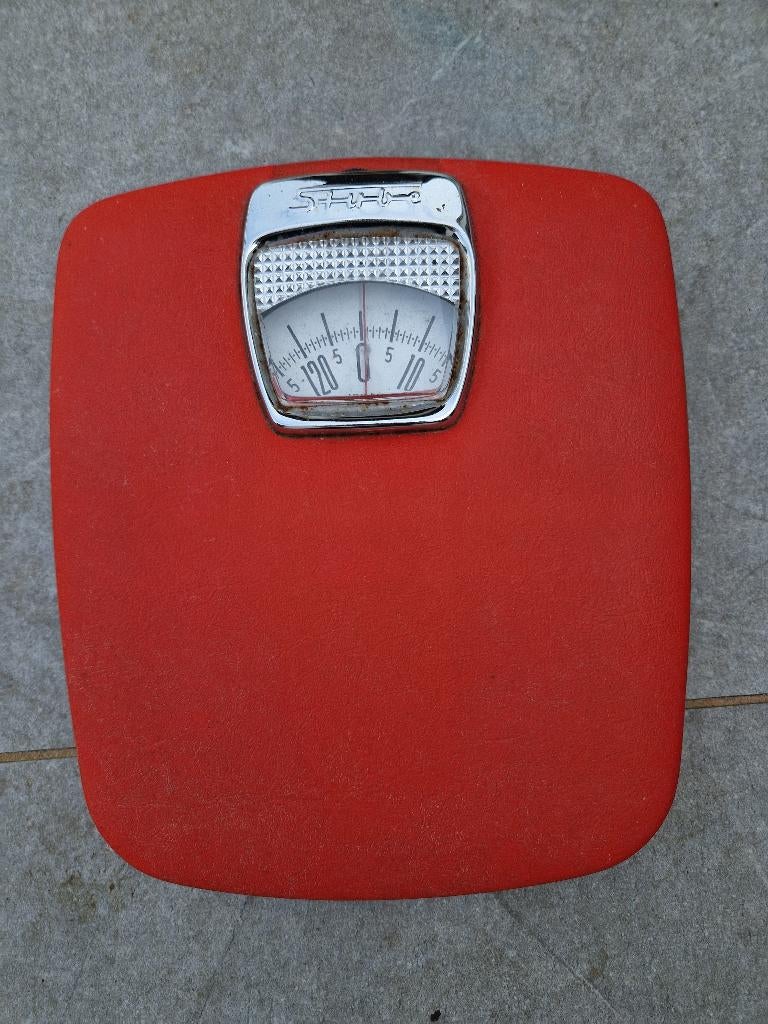 Balance/Pèse-personne vintage Stube rouge, 100 kg ou plus, Analogique, Enlèvement ou Envoi, Pèse-personne