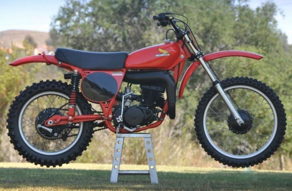 Gezocht Honda cr250 Elsinore 1973 t/m 1976 blok delen, Motos, Enlèvement ou Envoi, Utilisé