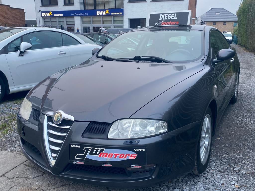 ALFA ROMEO GT 115CV **VENTE EMPORTER **, Cuir, Achat, Entreprise, 2 portes