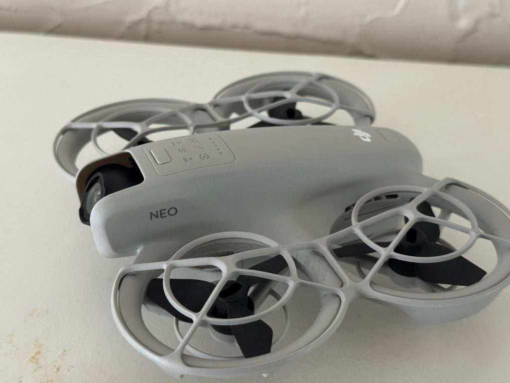 Drone DJI Neo, TV, Hi-fi & Vidéo, Drones, Enlèvement ou Envoi, Comme neuf, DJI