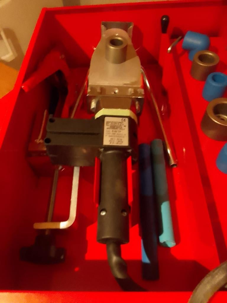 Machine à souder Niron comme neuve. 200e à discuter., Enlèvement, Comme neuf