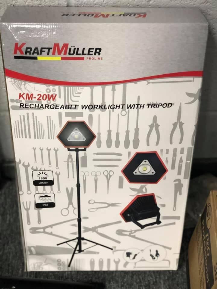 Grand phare de travail avec son pied KRAFTMULLER, Auto-onderdelen, Verlichting, Ophalen