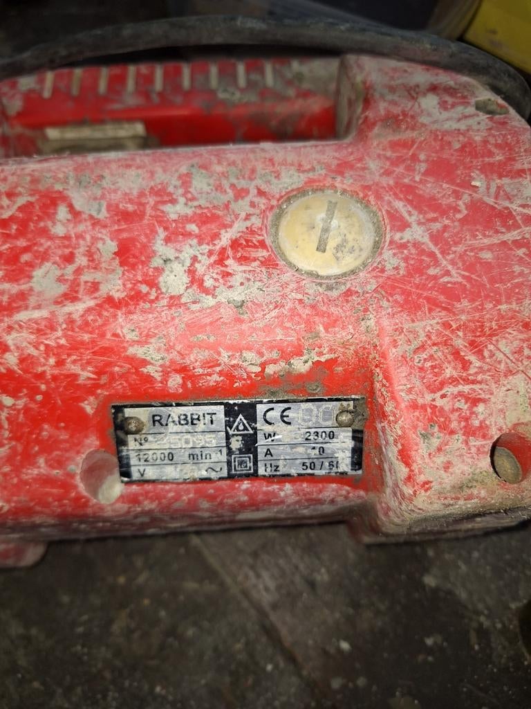 Te koop beton trilnaald, Ophalen