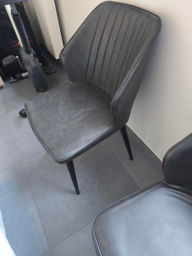 6 stoelen gratis, Ophalen