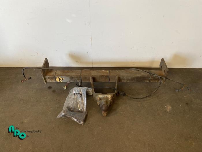 Crochet d'attelage d'un Nissan Terrano (Terrano II 93-), Autos : Pièces & Accessoires, -, 3 mois de garantie, Utilisé, -