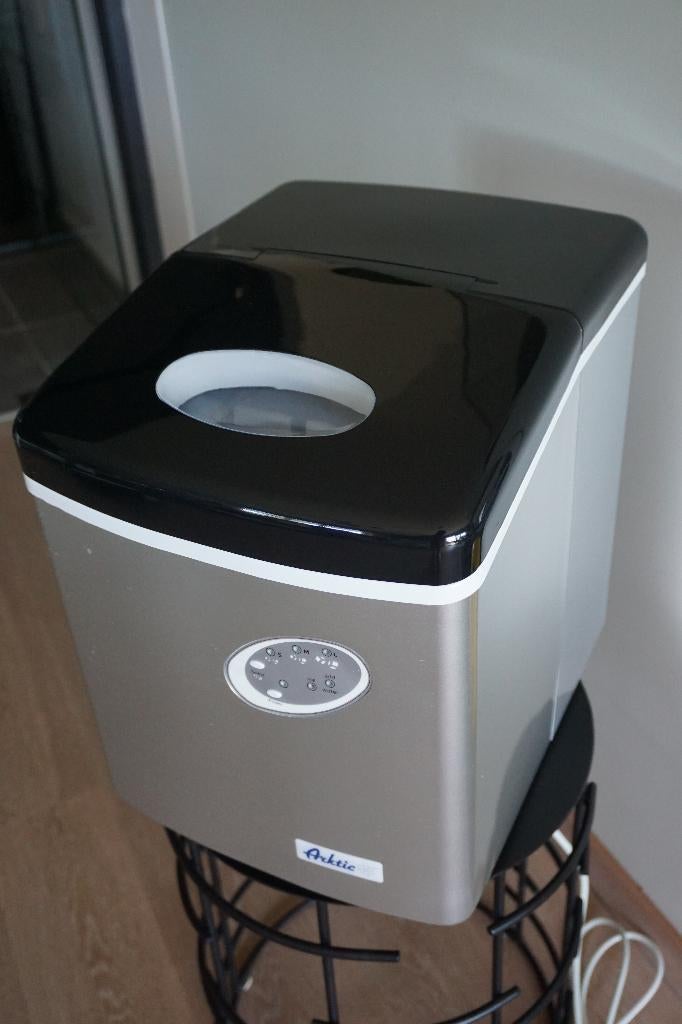 ijsmachine - Arktic, Ophalen