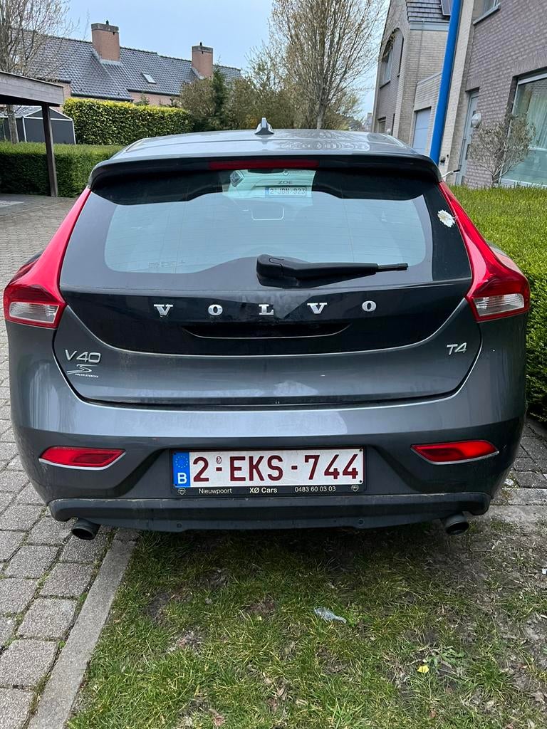 V40 T4, Autos, Volvo, Cuir, Achat, Beige, 5 portes