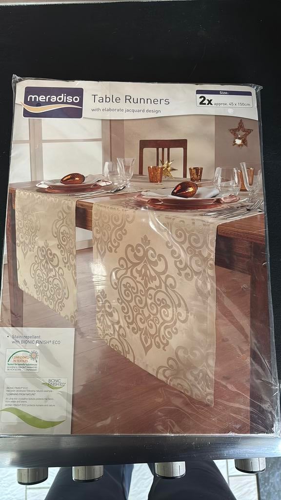 chemin de table, Maison & Meubles, Nappes, Enlèvement ou Envoi, Neuf