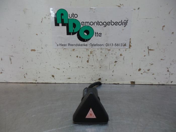 Commutateur éclairage d'urgence d'un Ford Fiesta (Fiesta 02, -, 3 mois de garantie, -, -