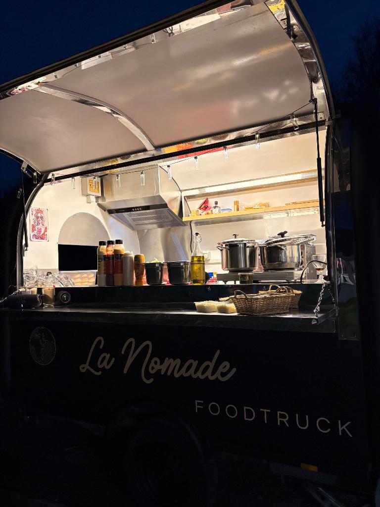 Foodtruck en super état !, Articles professionnels, Stock & Retail | Voitures, Enlèvement