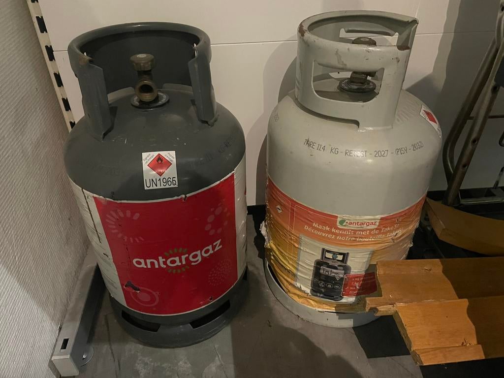 Lege gasflessen, Caravans en Kamperen, Kampeeraccessoires, Ophalen, Zo goed als nieuw