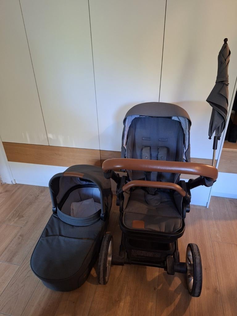 Grijze Mutsy Kinderwagen 3in1 met winterhoes en babytas, Ophalen, Kinderwagen, Maxi-Cosi, Verstelbare duwstang