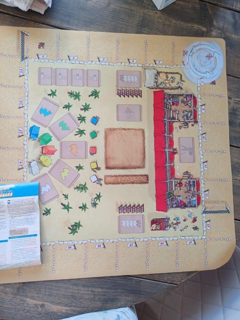 tapis de jeu Camel Up Grand Prix of the Sahara, Trois ou quatre joueurs, Enlèvement ou Envoi, Neuf