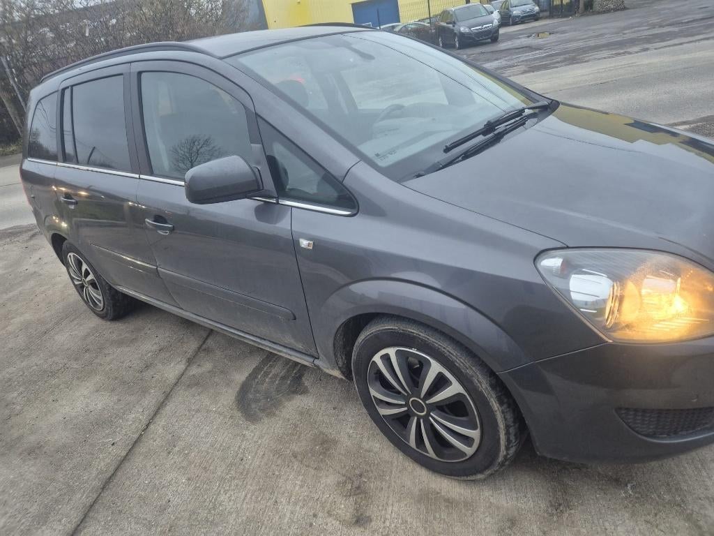 Opel Zafira 1.7 Diesel 7 Place, Auto's, Euro 5, 7 zetels, Bedrijf, 5 deurs