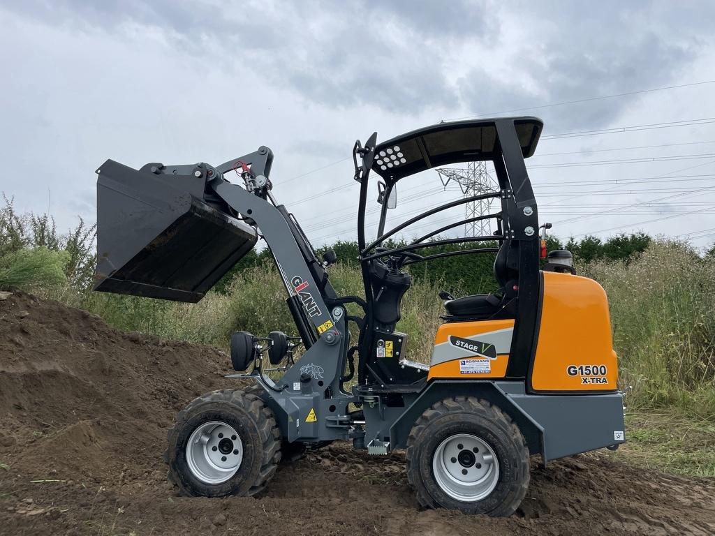 GP grondbak NIEUW voor Giant minishovel, Tobroco, Info@tobroco.nl, Sprendlingenstraat 57
5061 KM  Oisterwijk, NL