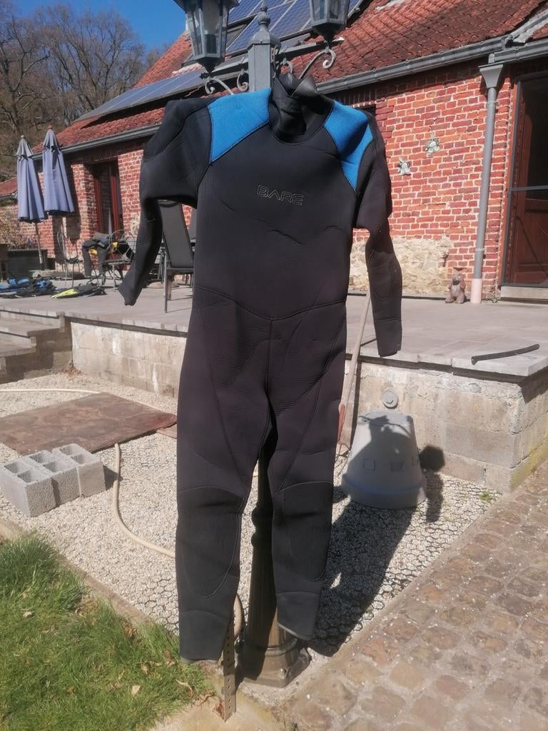 Combinaison plongée bare 7mm taille 2xl comme neuve, Sports nautiques & Bateaux, Plongée