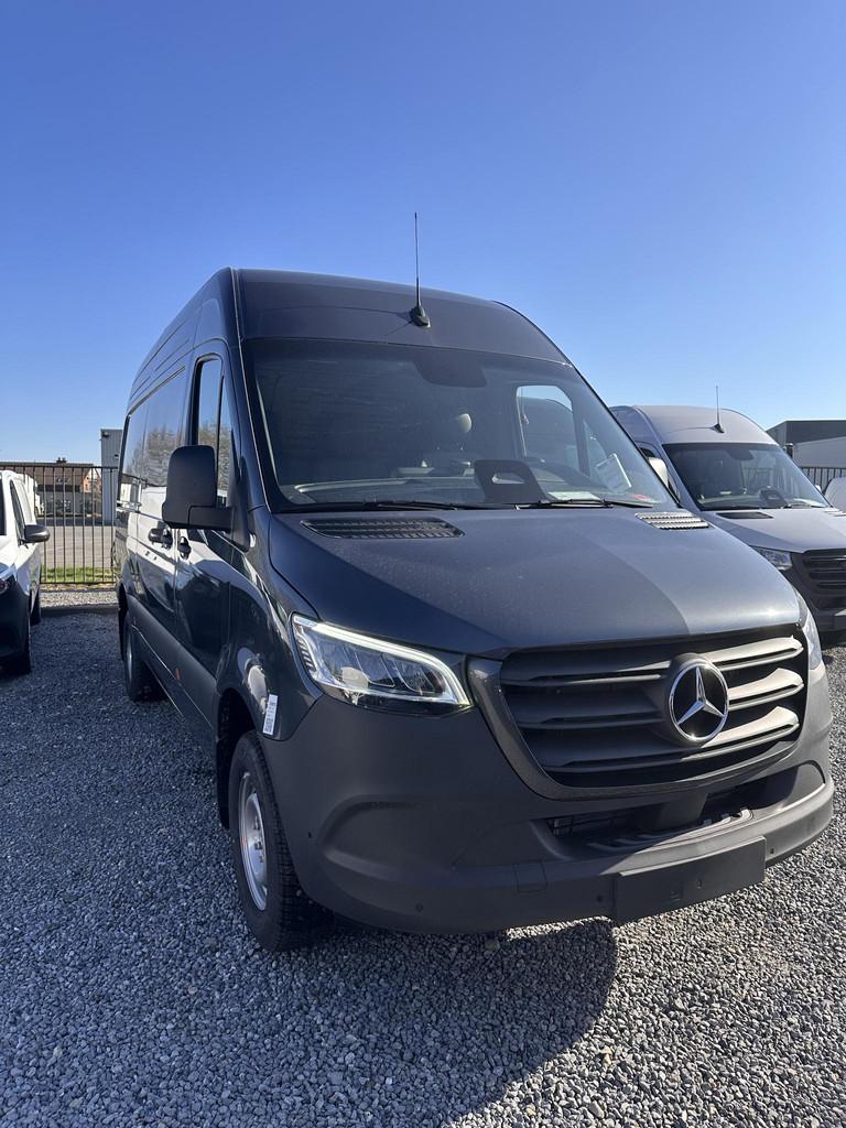 Mercedes-Benz Sprinter 319 CDI GB L2 RWD 3.5T High-performan, Auto's, Bestelwagens en Lichte vracht, Automaat, 4 deurs, 4 cilinders