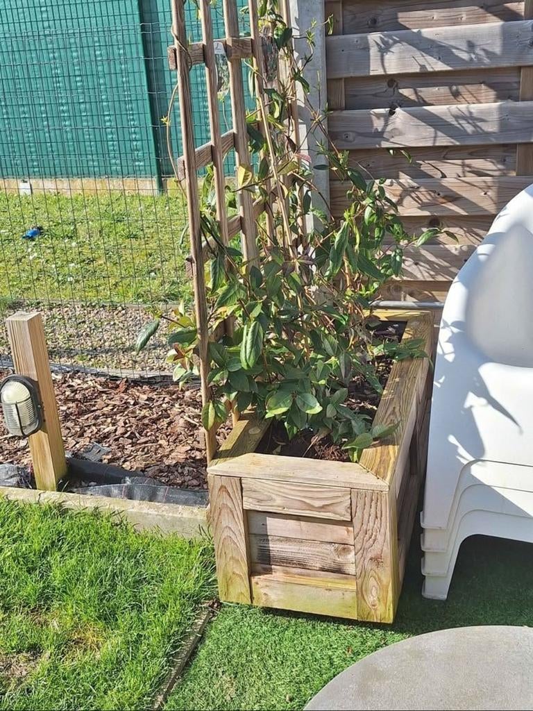 Te koop 2 terras bloembakken met klimrekken, Tuin en Terras, Ophalen