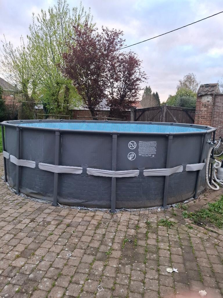 Piscine piscine 5.49x1.32, Jardin & Terrasse, Piscines, 300 cm ou plus, Rond, Enlèvement, Utilisé