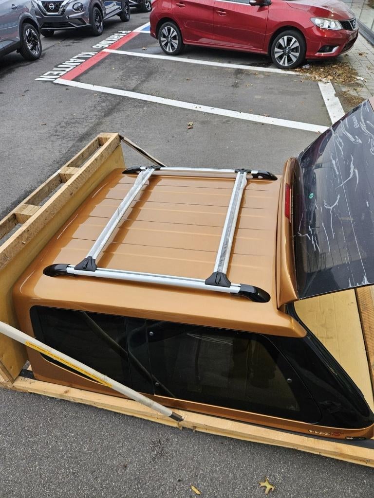 Nissan Navara à toit rigide Alpha Type E+ — NP300 (Nouveau), Enlèvement