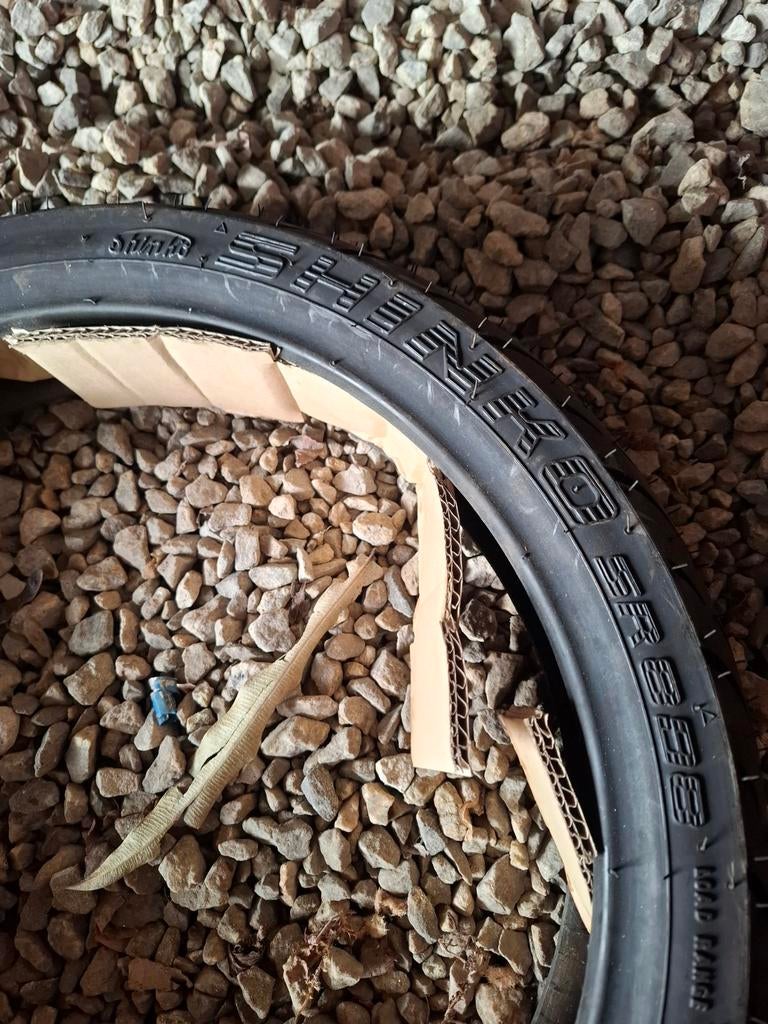 Banden bromfiets Nieuw!!, Ophalen