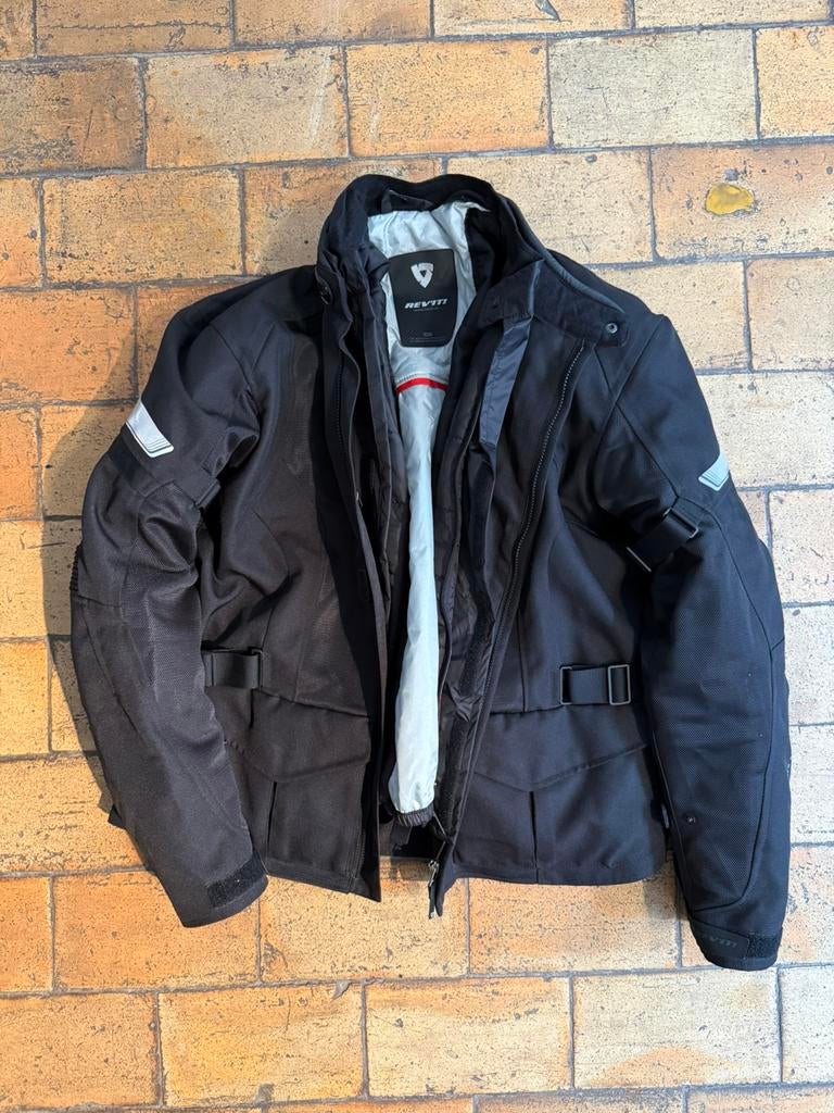 Veste moto Rev’it Levante – Taille XXL, Motos, Vêtements | Vêtements de moto, Autres types, Hommes, Neuf, sans ticket, Enlèvement