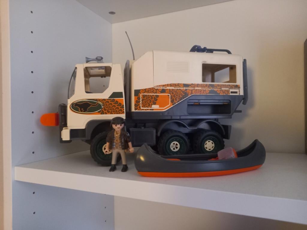 Playmobil 4x4 adventure camper met kano, Kinderen en Baby's, Speelgoed | Playmobil, Ophalen