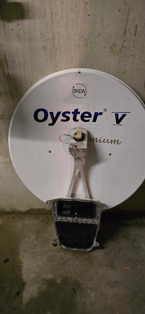 Oyster V Premium Satellietantenne + Feature Box (Topmodel), TV, Hi-fi & Vidéo, Enlèvement, Utilisé, Antenne (parabolique), Autres marques