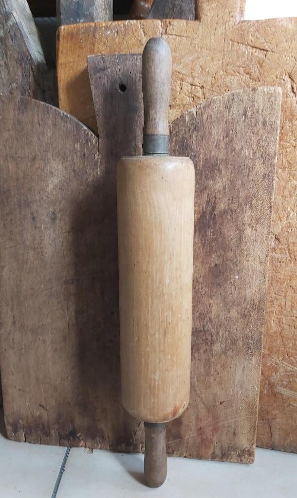 Prachtige oude xl zware houten deegrol met metalen ringen, Ophalen of Verzenden