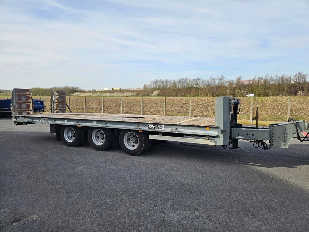 Chargeuse surbaissée ou remorque à bascule tractée et tracté, Enlèvement