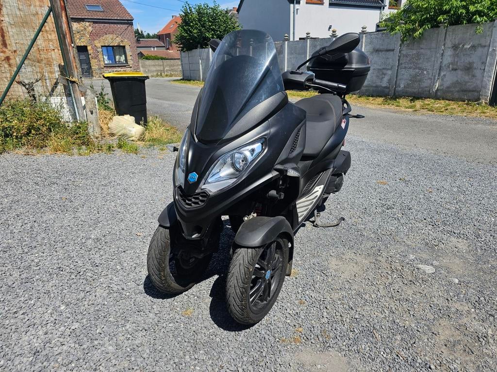 Piaggio mp3 300 sport, Fietsen en Brommers