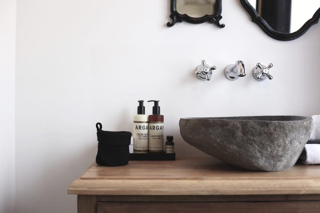 natuurstenen lavabos, Ophalen