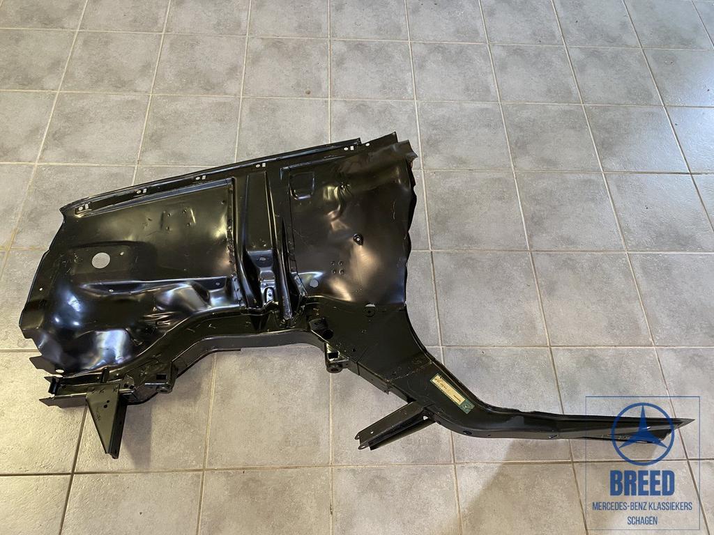 NOS wielkast links compleet voor Mercedes-Benz W114 W115 /8, Auto-onderdelen, Ophalen, -, Nieuw, Bumper