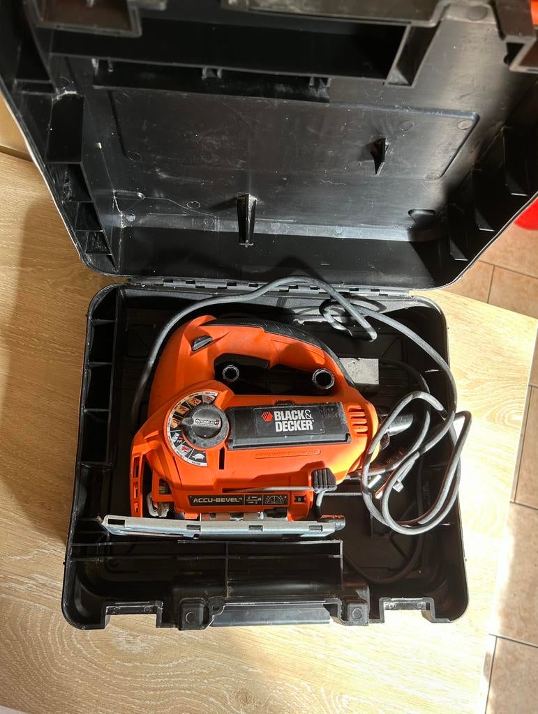 Scie sauteuse Black & Decker, Doe-het-zelf en Bouw, Ophalen