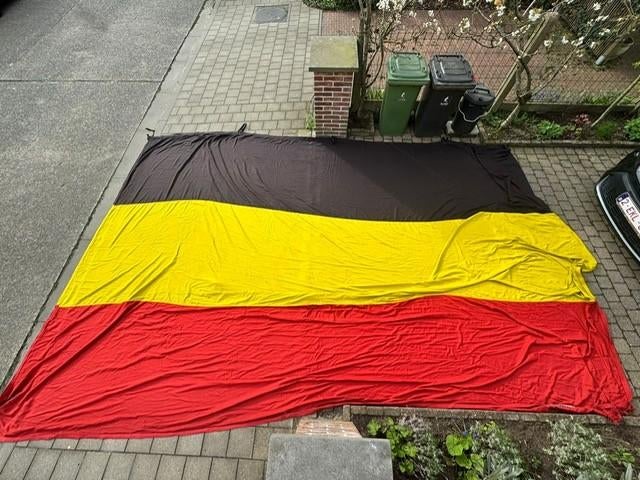 Grote Belgische vlag, Diversen, Ophalen, Gebruikt