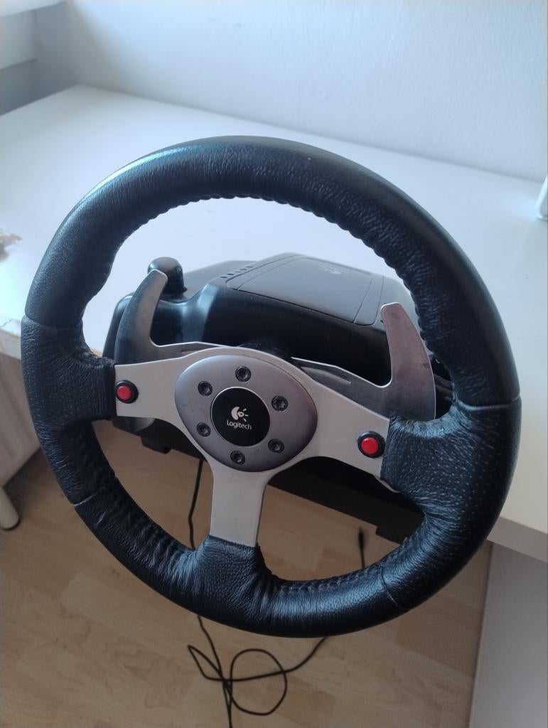 Racestuur: Logitech g25 racing-wheel, Games en Spelcomputers, Ophalen of Verzenden, Gebruikt, Stuur of Pedalen, PlayStation 3