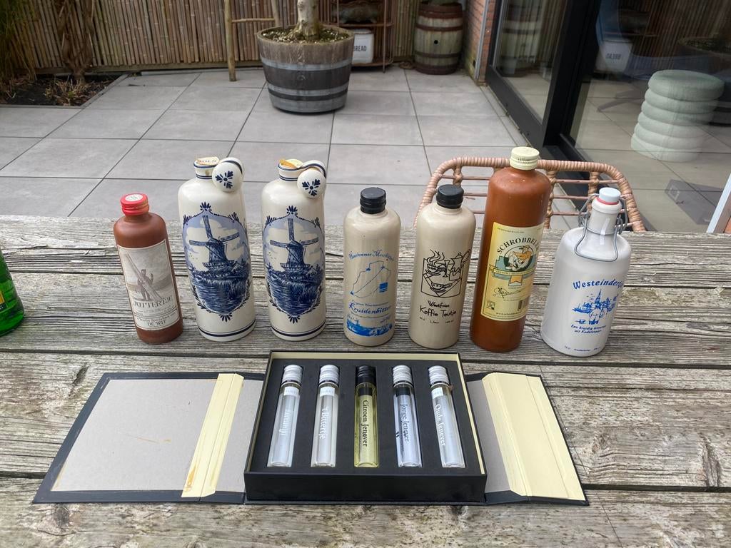 Jenever kruidenbitter verzameling, Verzamelen, Wijnen, Ophalen, Zo goed als nieuw
